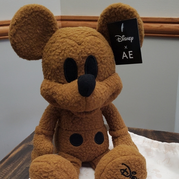 AE Mickey - Picture 1 of 3